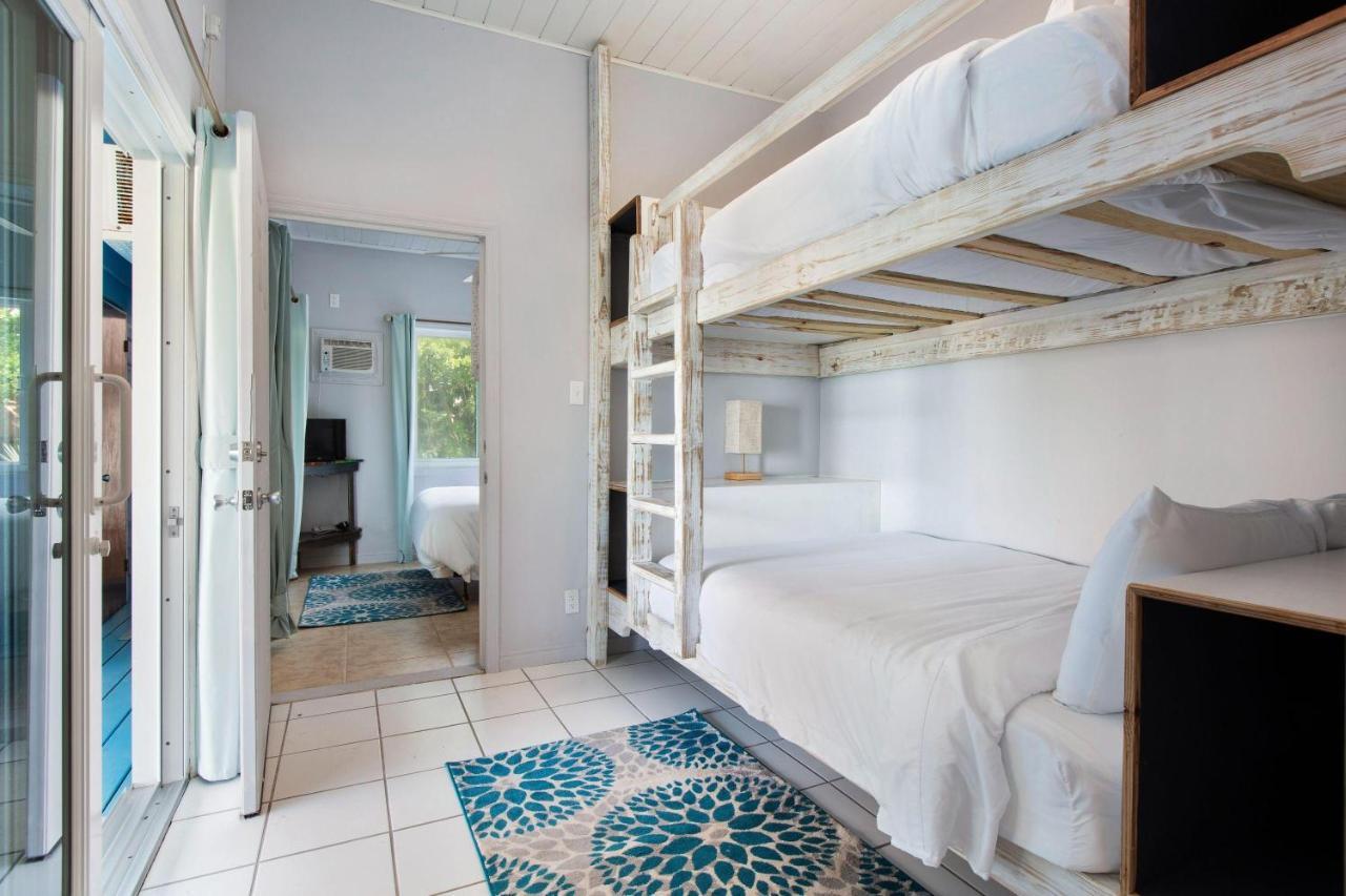 Blue Dream By Eleuthera Vacation Rentals Говернорс-Харбор Экстерьер фото